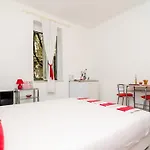 Caceris - Comfort With Terrace شقة دوبروفينك