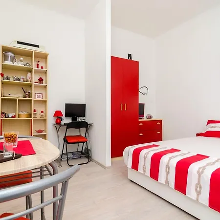 Caceris - Comfort With Terrace *