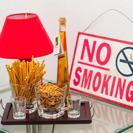 Caceris - Comfort With Terrace 아파트 *